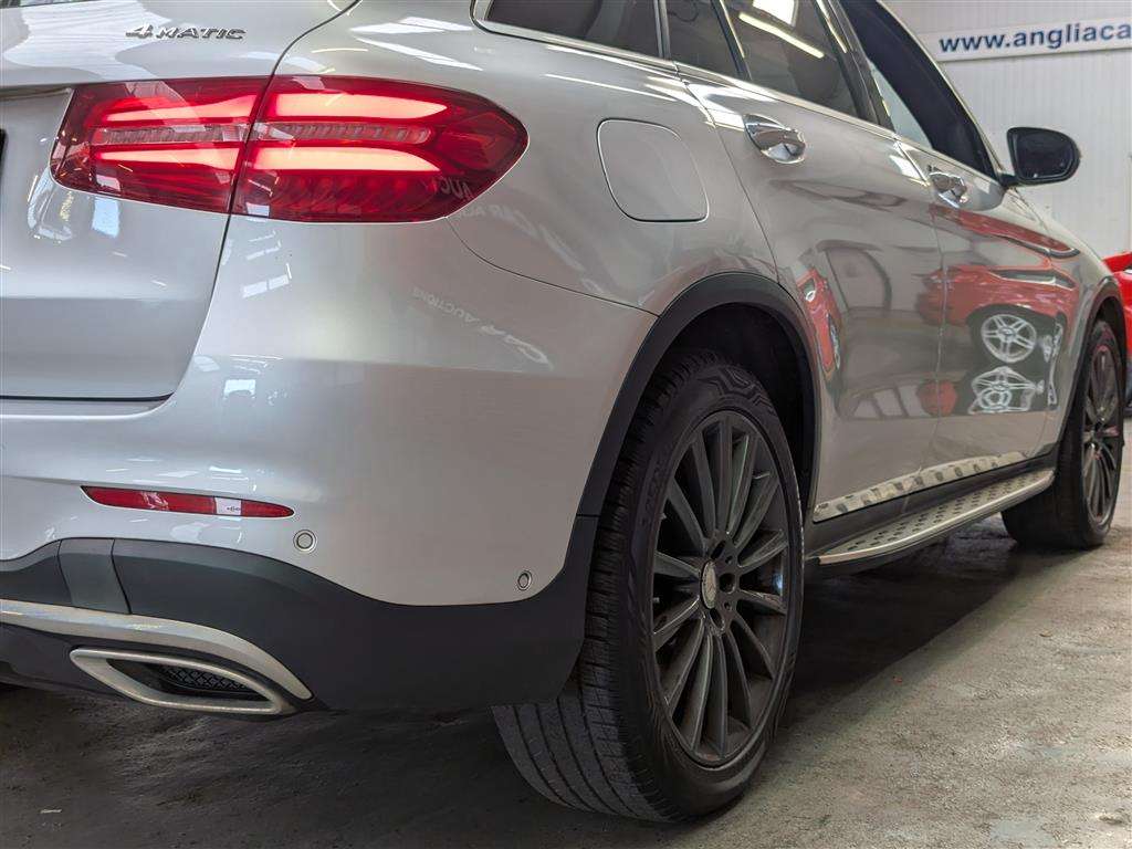 <p>2015 MERCEDES-BENZ GLC 220 D 4M AMG LINE PRE</p>