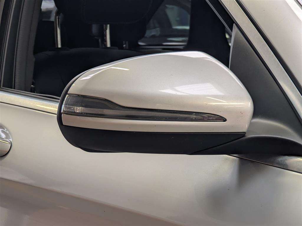 <p>2015 MERCEDES-BENZ GLC 220 D 4M AMG LINE PRE</p>