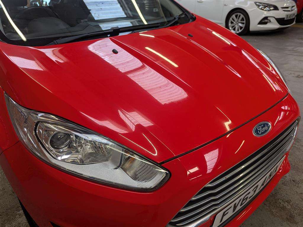 <p>2013 FORD FIESTA ZETEC</p>