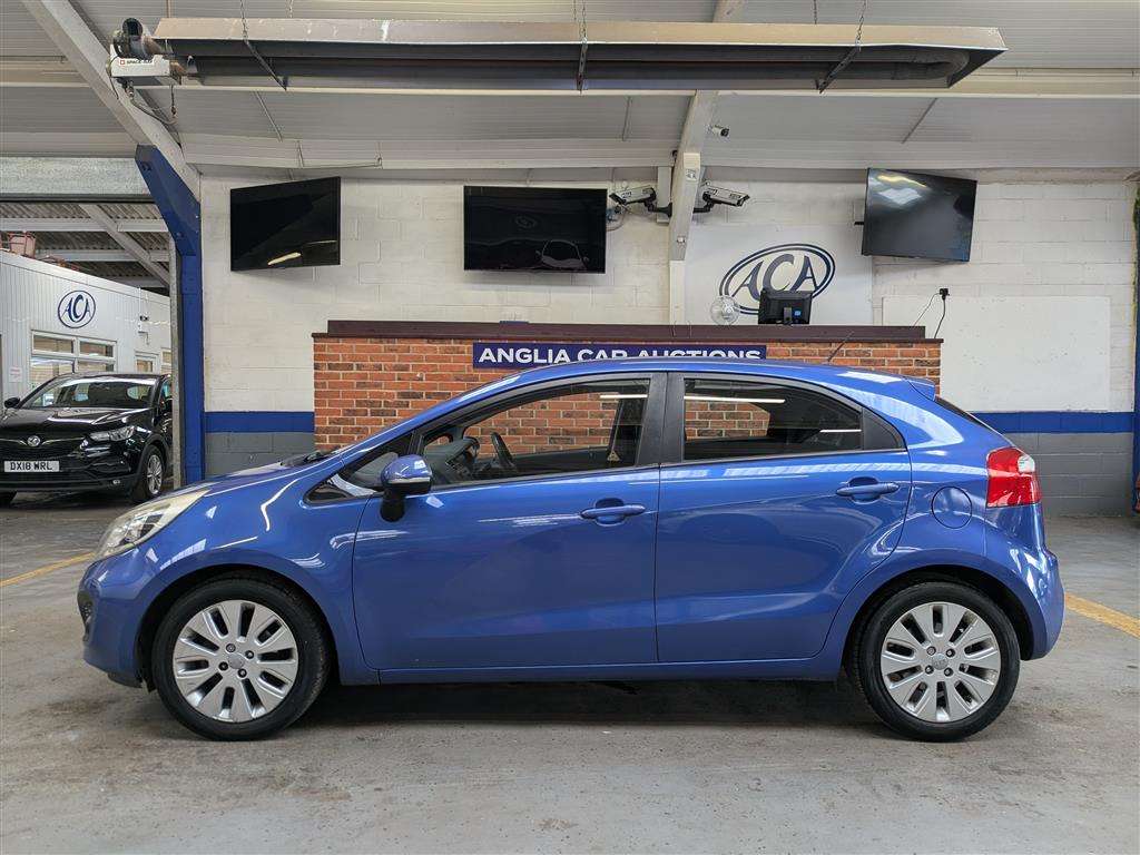 <p>2013 KIA RIO 2</p>