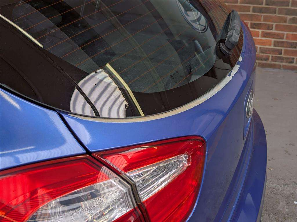 <p>2013 KIA RIO 2</p>