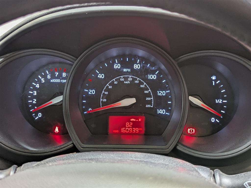 <p>2013 KIA RIO 2</p>