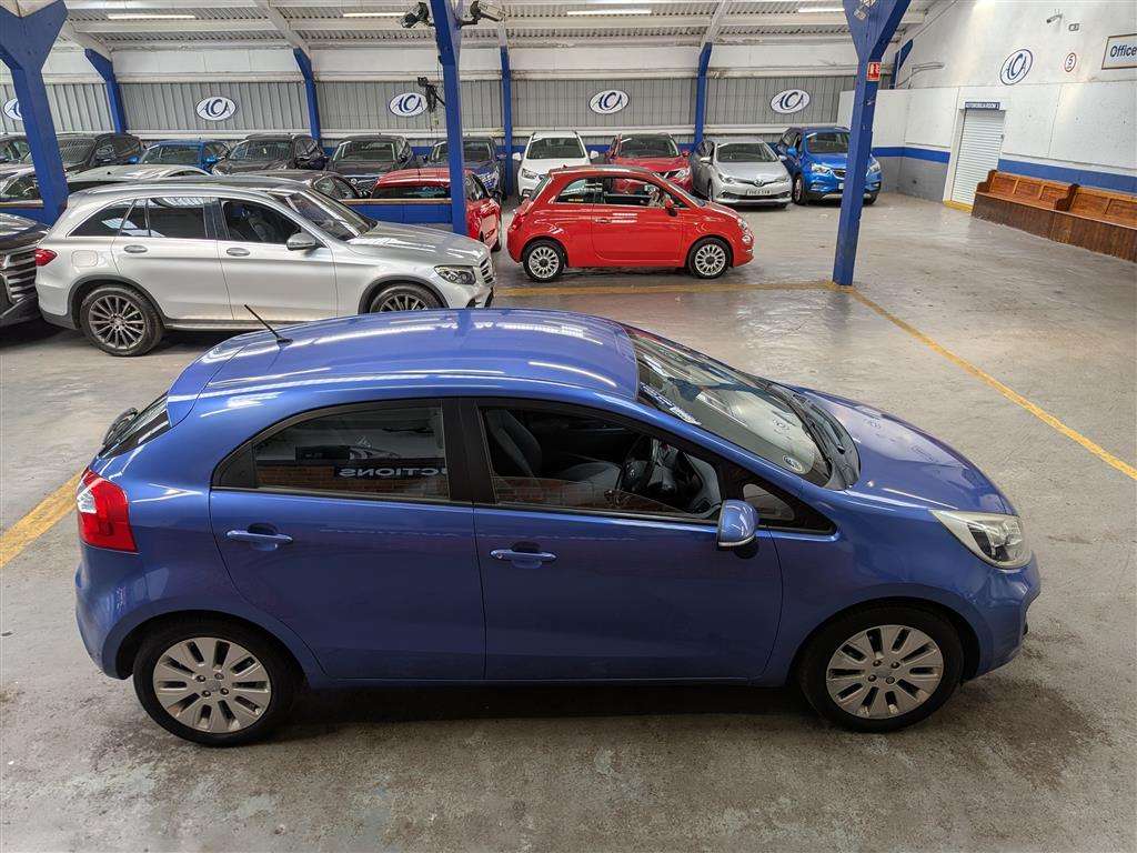 <p>2013 KIA RIO 2</p>