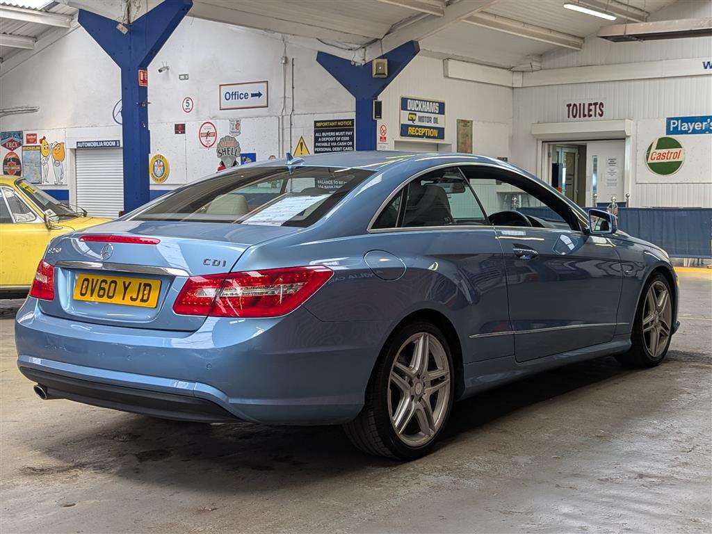 <p>2010 MERCEDES-BENZ E250 BLUEEF-CY SPORT CDI</p>