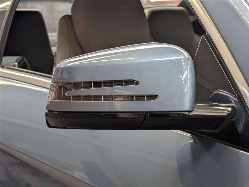 <p>2010 MERCEDES-BENZ E250 BLUEEF-CY SPORT CDI</p>