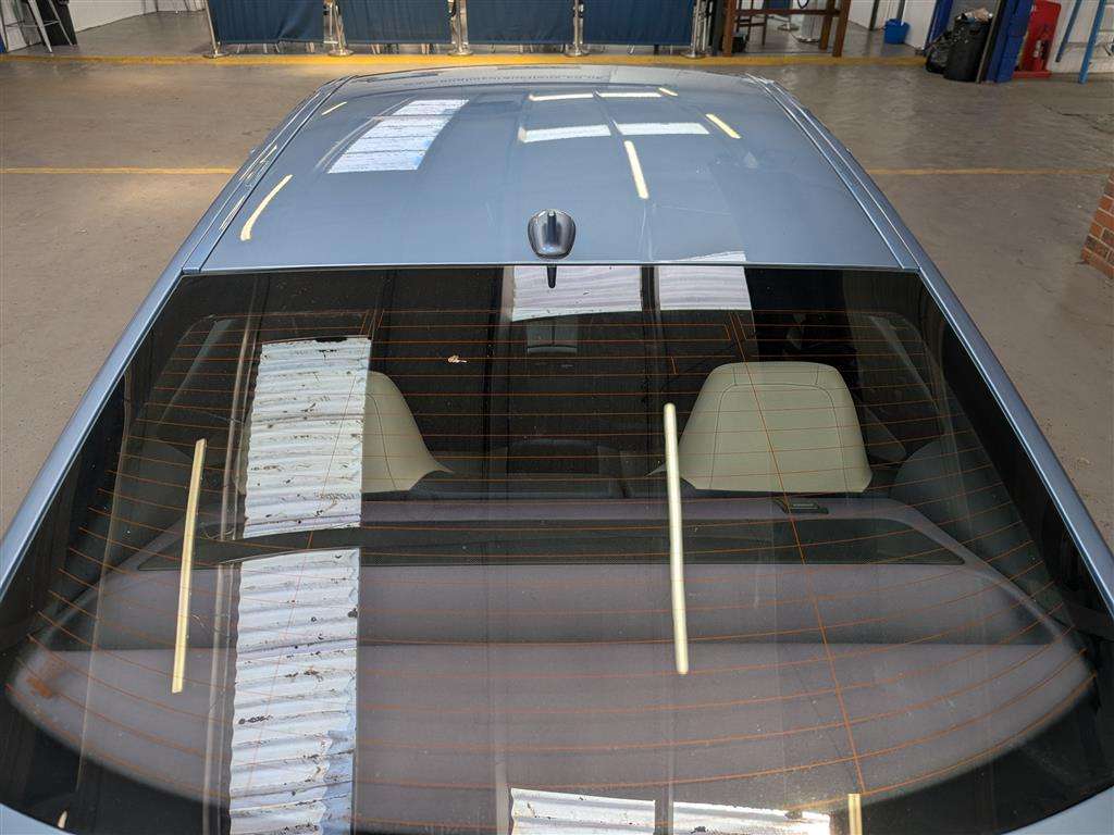 <p>2010 MERCEDES-BENZ E250 BLUEEF-CY SPORT CDI</p>