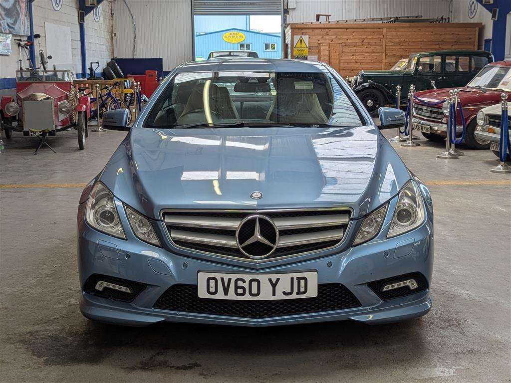 <p>2010 MERCEDES-BENZ E250 BLUEEF-CY SPORT CDI</p>
