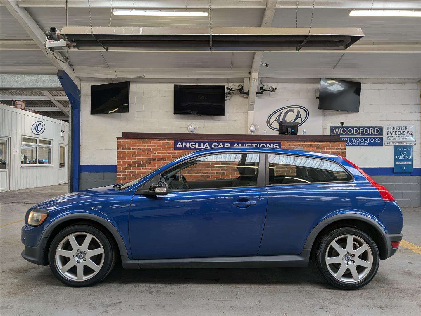 <p>2007 VOLVO C30 SE **SOLD</p>