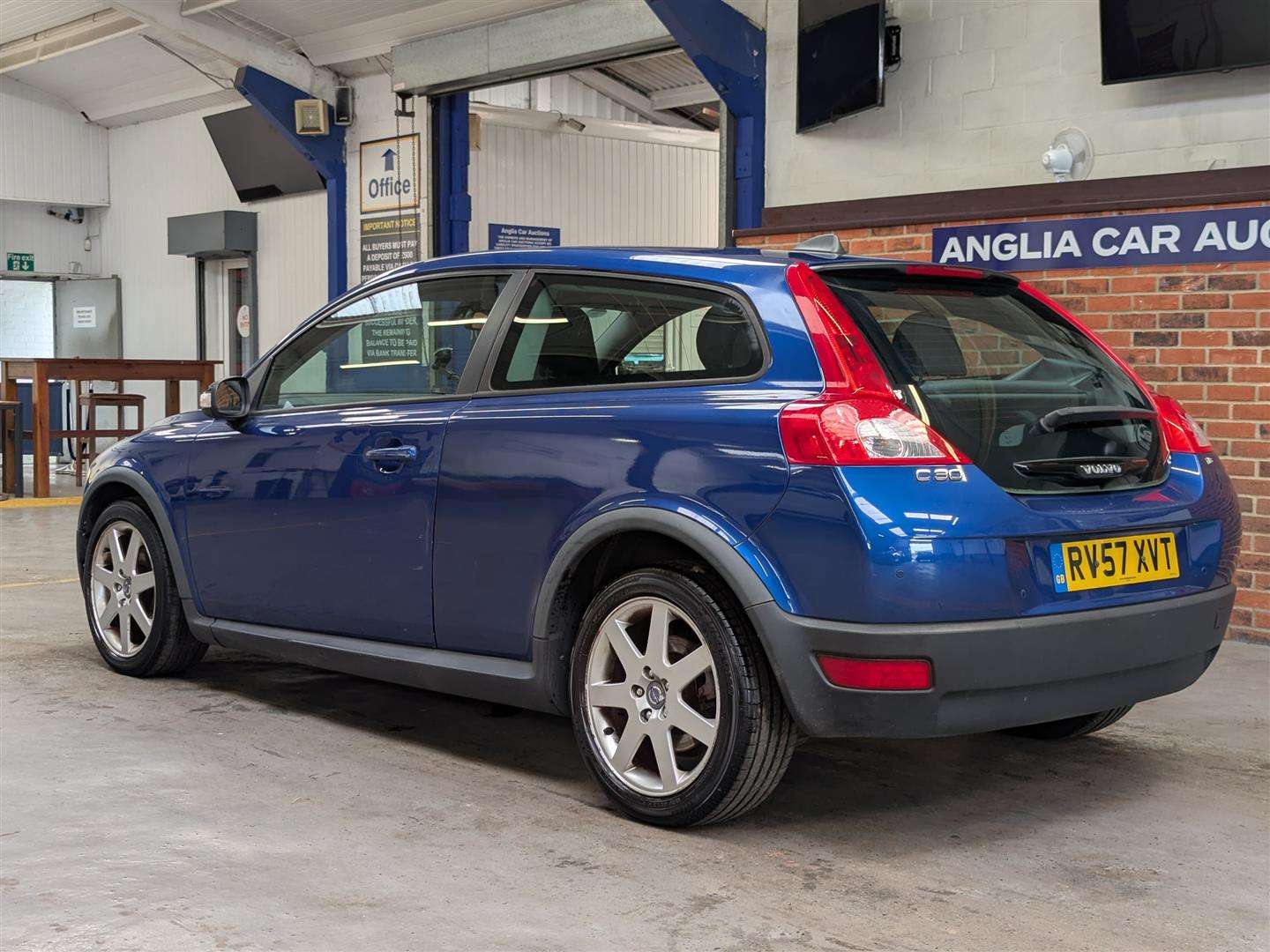 <p>2007 VOLVO C30 SE **SOLD</p>