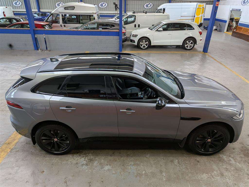<p>2023 JAGUAR F-PACE RDYNAMIC BLK PHEV</p>
