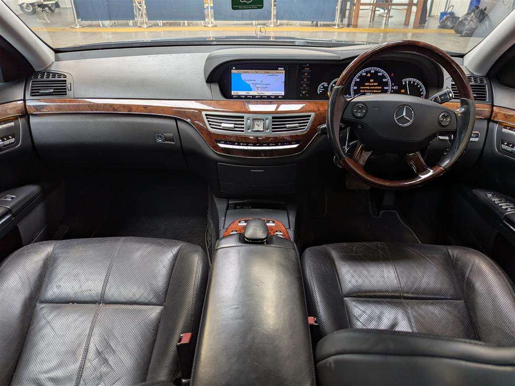 <p>2006 MERCEDES S500 L AUTO</p>