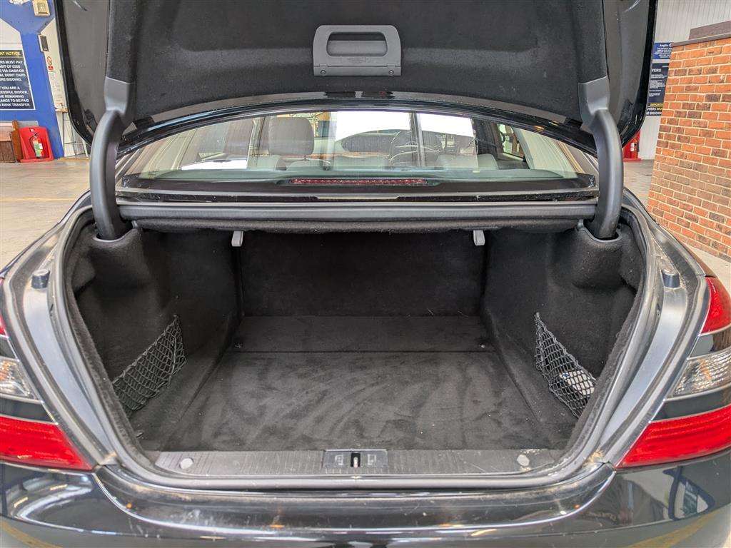 <p>2006 MERCEDES S500 L AUTO</p>