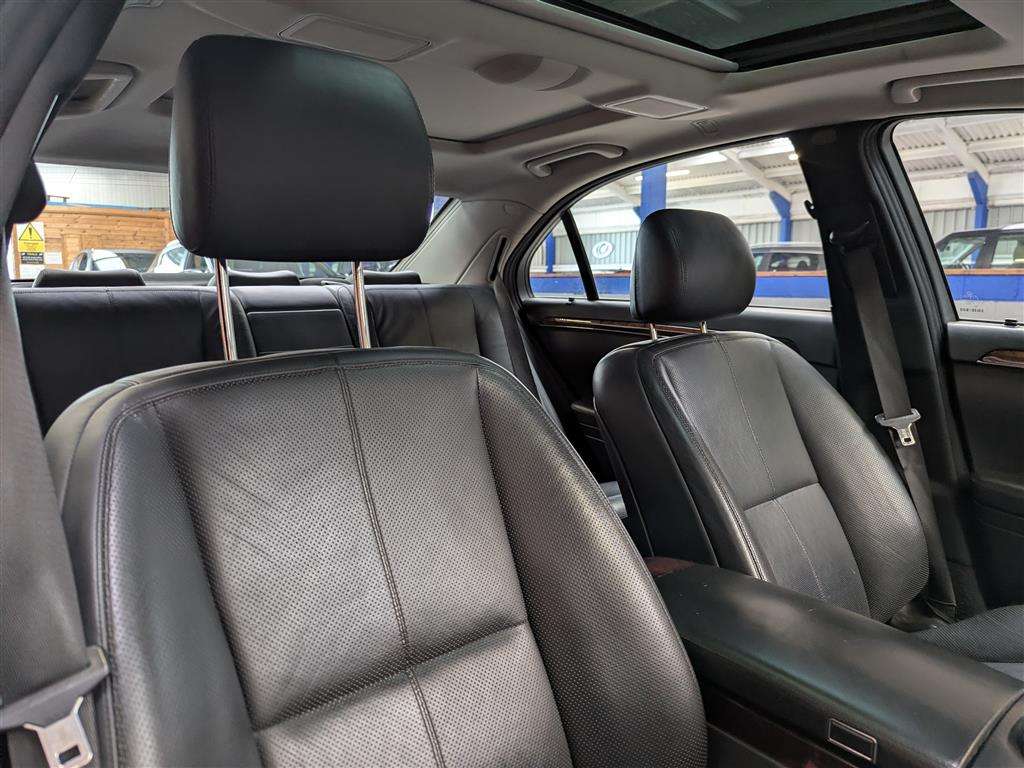 <p>2006 MERCEDES S500 L AUTO</p>