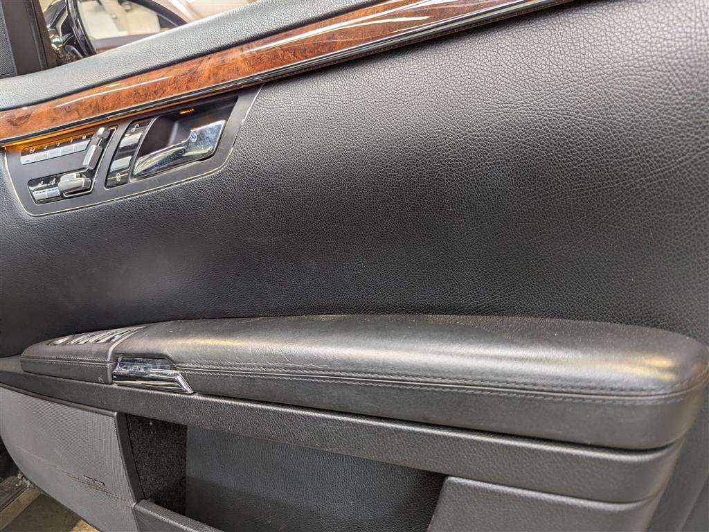<p>2006 MERCEDES S500 L AUTO</p>
