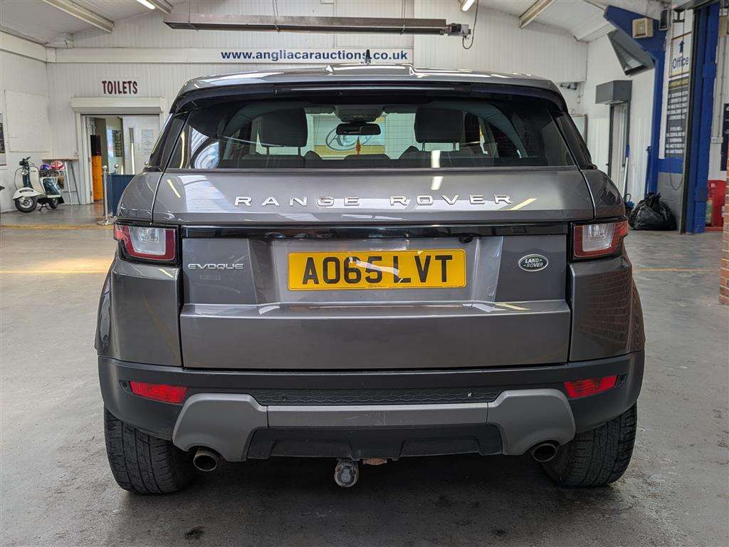 <p>2015 LAND ROVER R ROVER EVOQUE SE TECH TD</p>