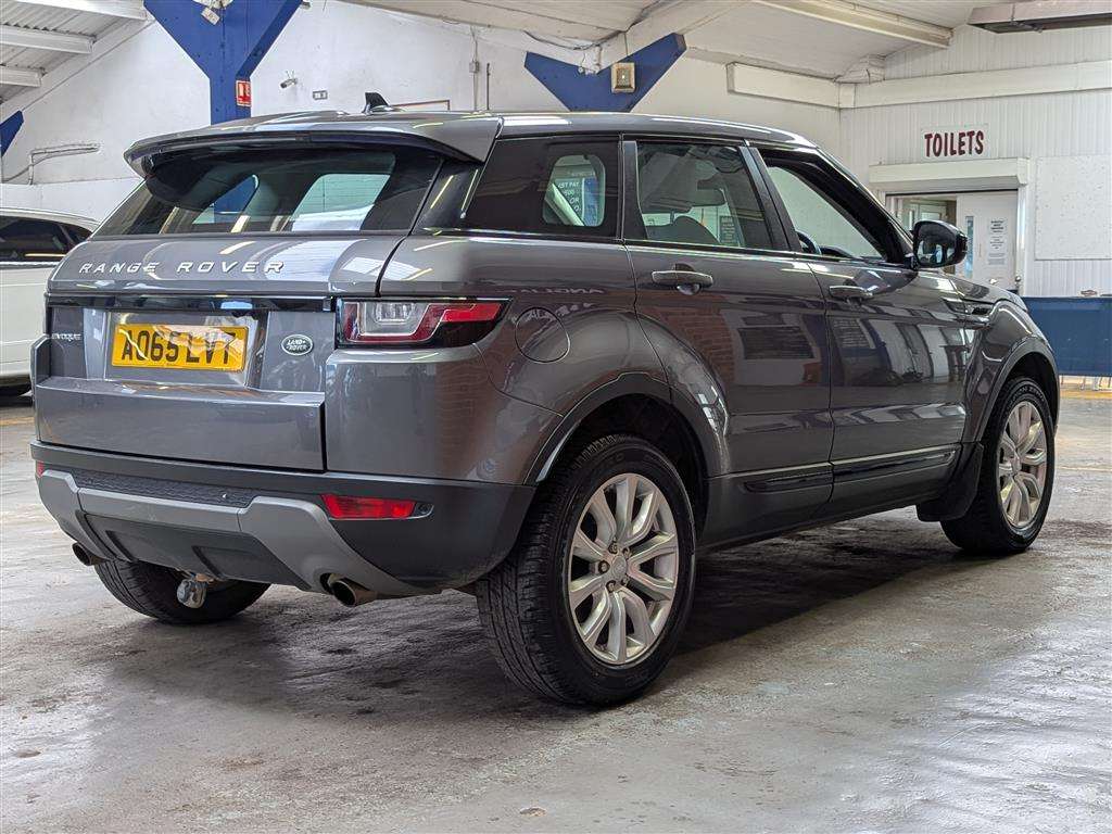 <p>2015 LAND ROVER R ROVER EVOQUE SE TECH TD</p>