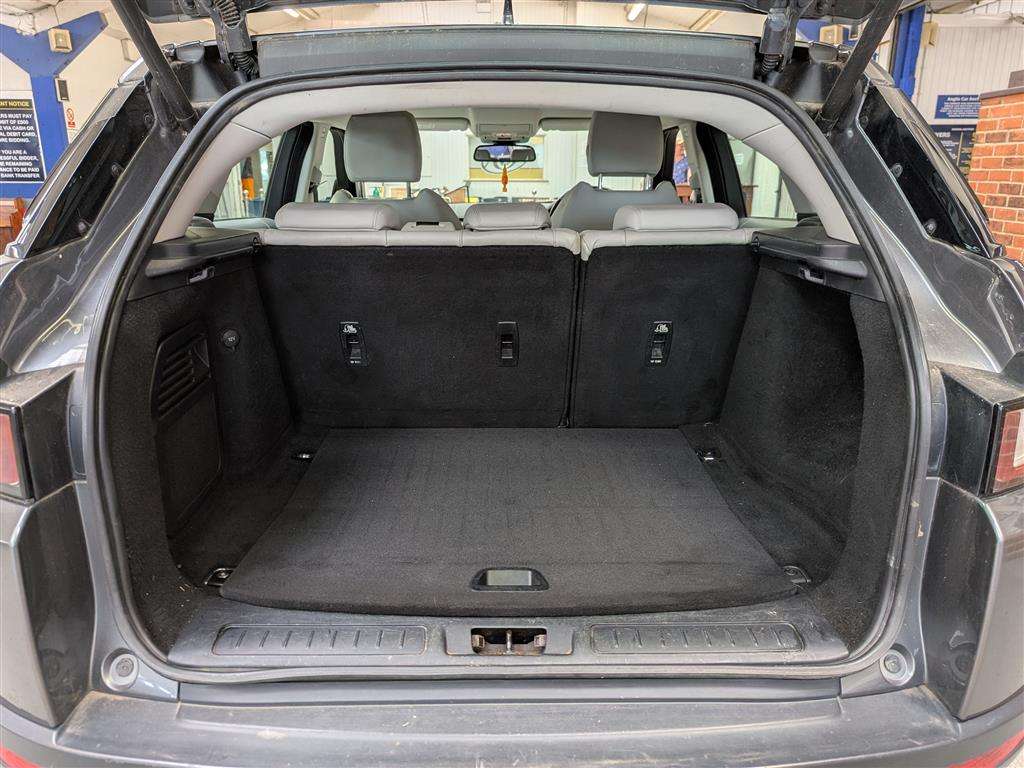 <p>2015 LAND ROVER R ROVER EVOQUE SE TECH TD</p>