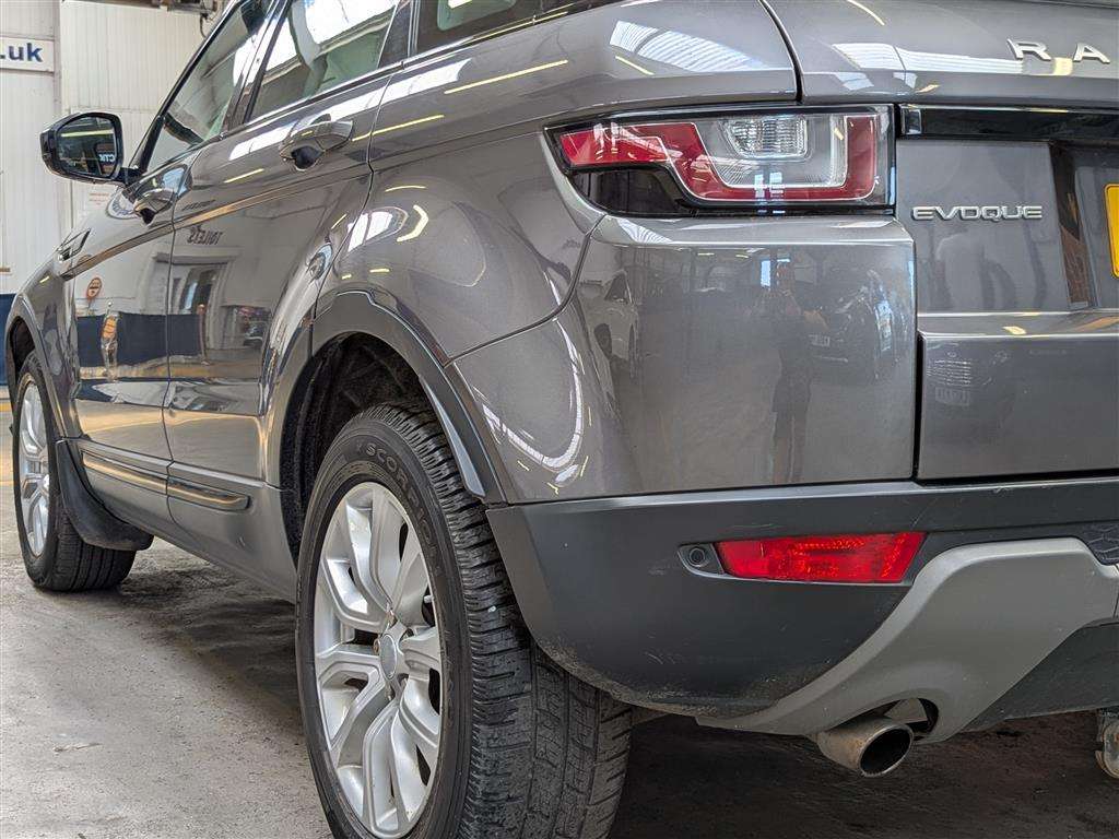 <p>2015 LAND ROVER R ROVER EVOQUE SE TECH TD</p>