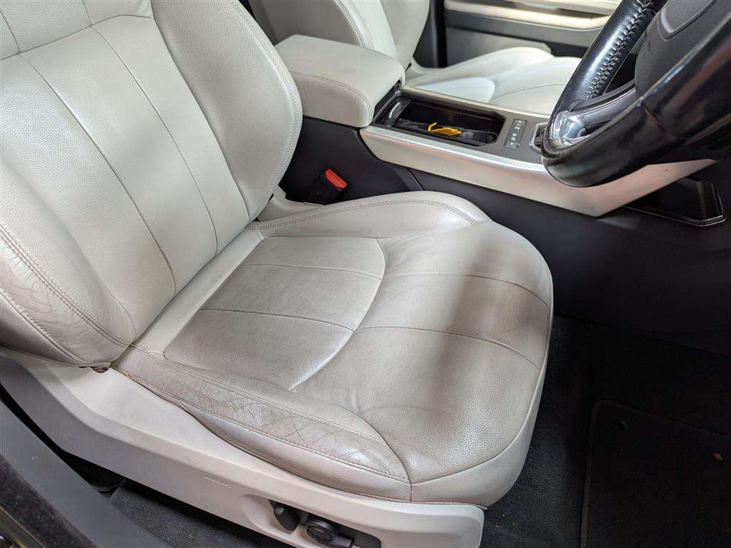 <p>2015 LAND ROVER R ROVER EVOQUE SE TECH TD</p>