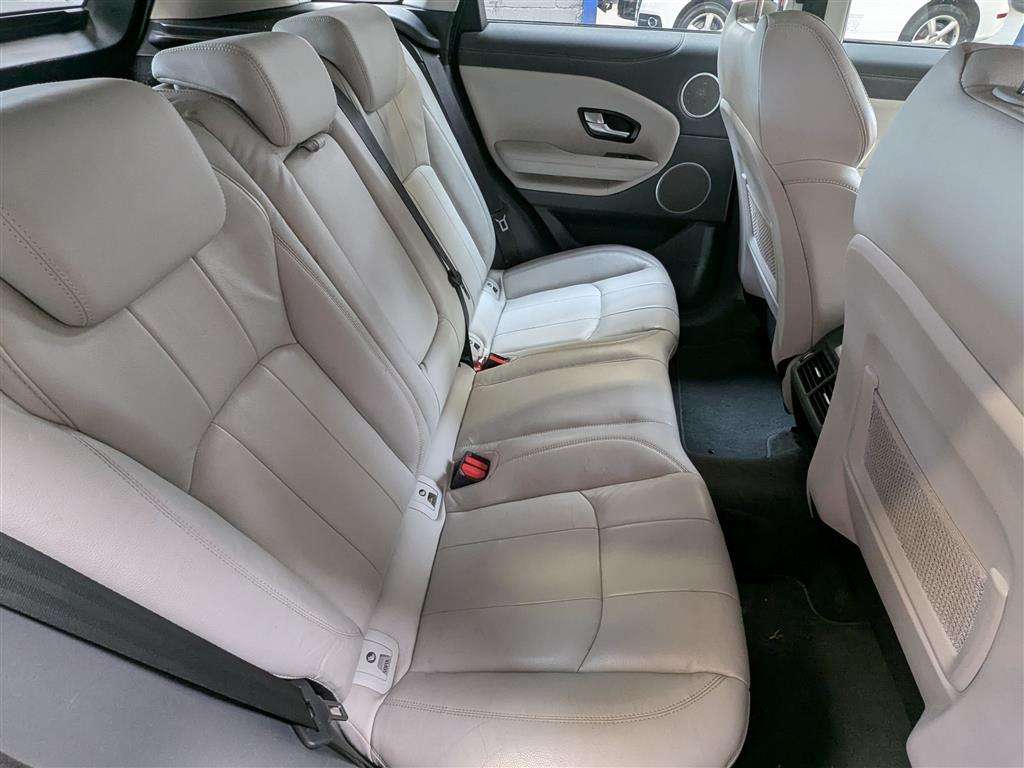 <p>2015 LAND ROVER R ROVER EVOQUE SE TECH TD</p>