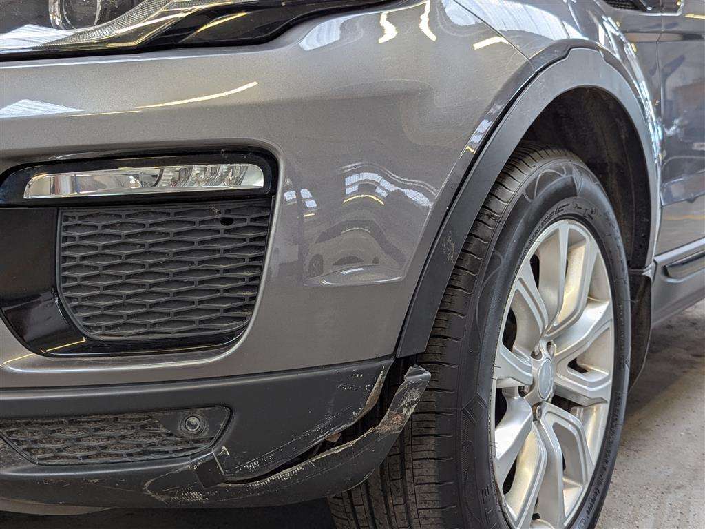<p>2015 LAND ROVER R ROVER EVOQUE SE TECH TD</p>