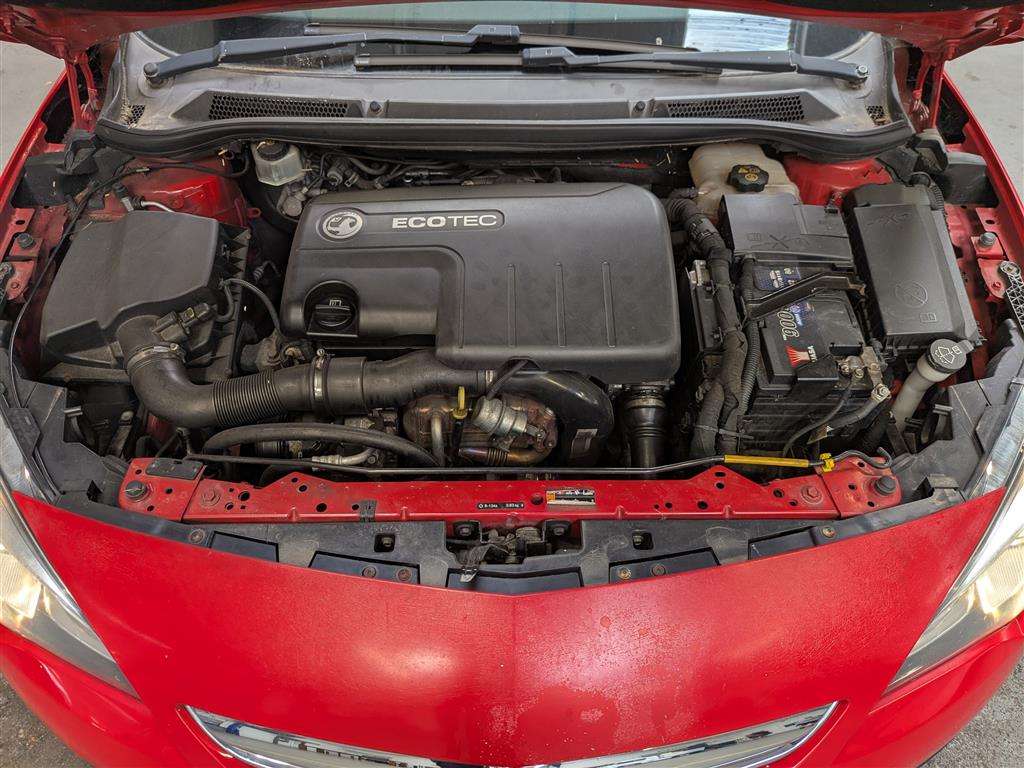 <p>2012 VAUXHALL ASTRA GTC SRI CDTI S/S</p>