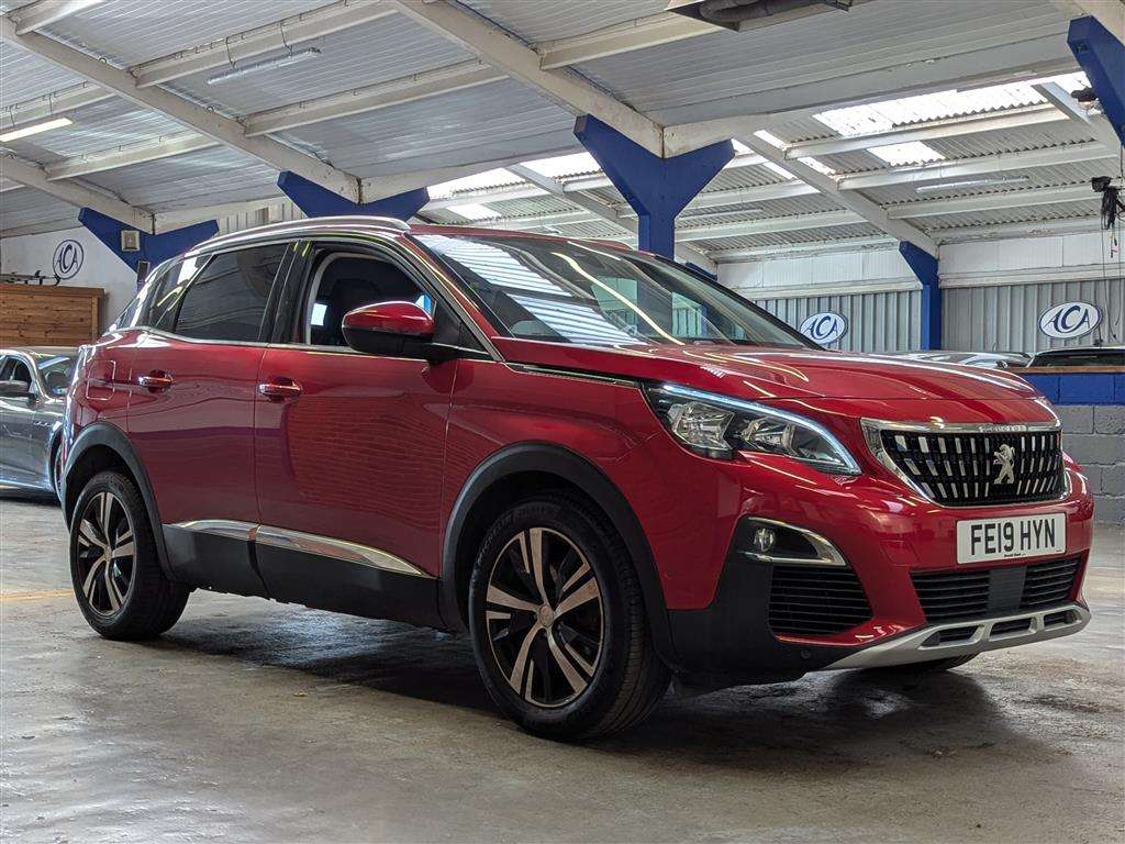 <p>2019 PEUGEOT 3008 ALLURE S/S</p>