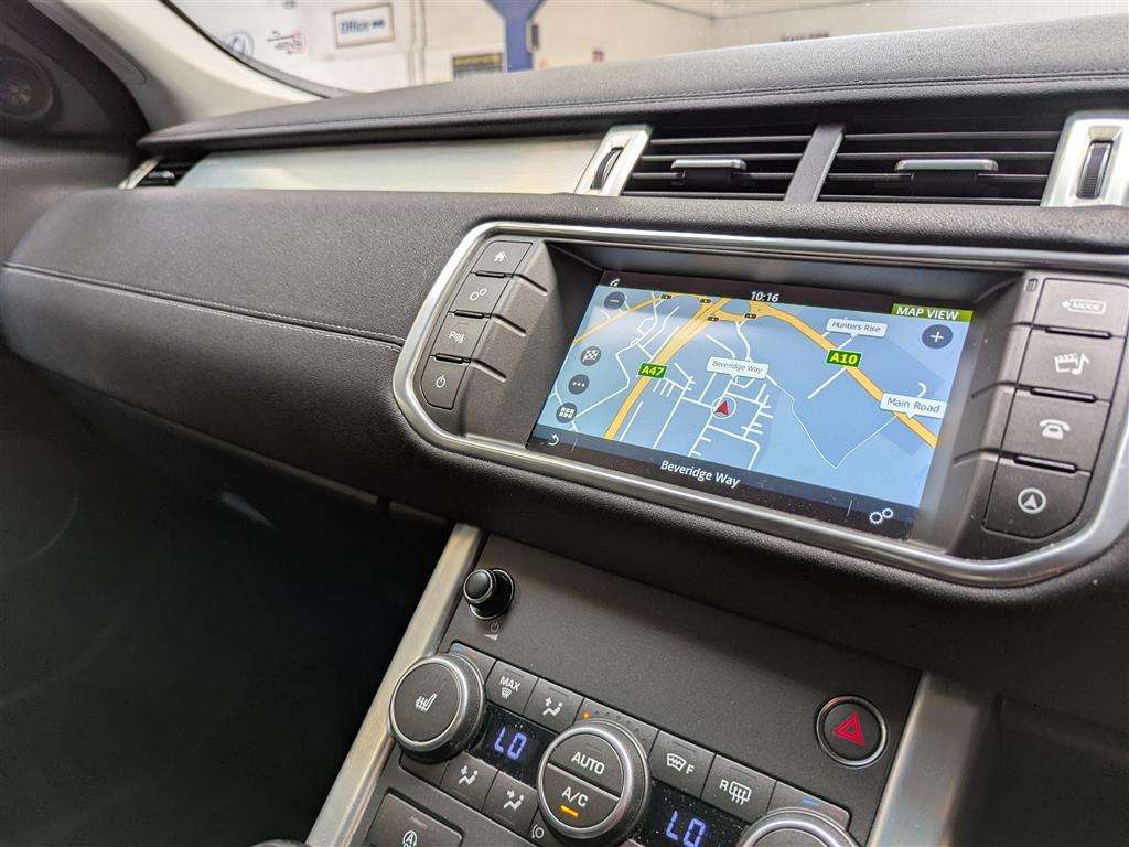 <p>2018 LAND ROVER RANGE ROVER EVOQUE SE TEC</p>