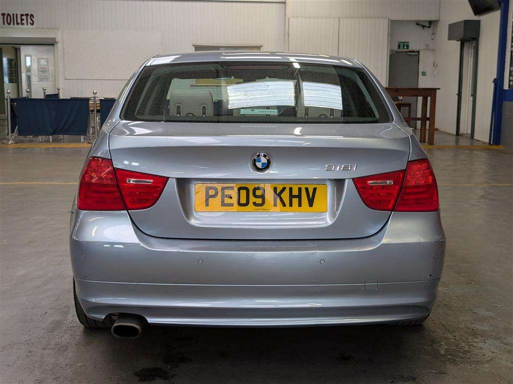 <p>2009 BMW 318I SE AUTO</p>