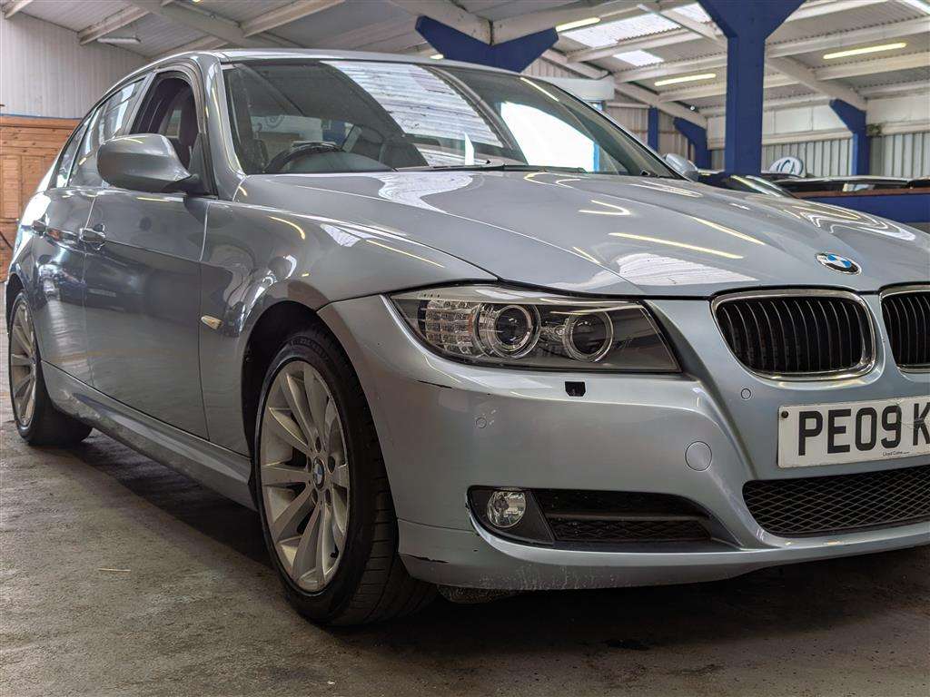 <p>2009 BMW 318I SE AUTO</p>