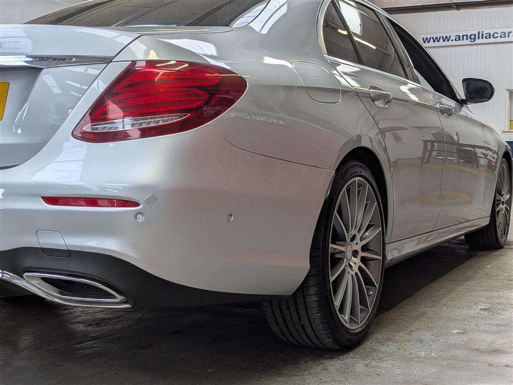 <p>2016 MERCEDES-BENZ E 220 D AMG LINE AUTO</p>