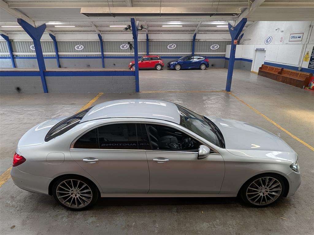<p>2016 MERCEDES-BENZ E 220 D AMG LINE AUTO</p>