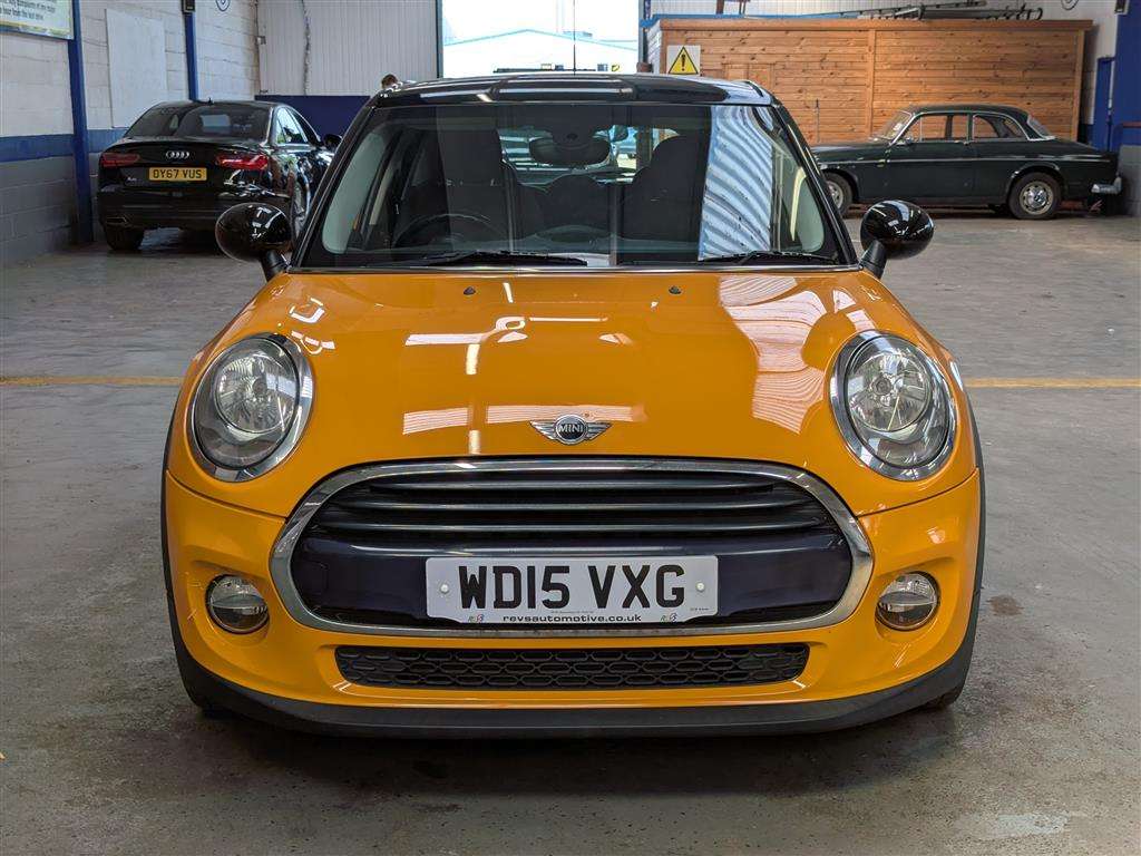 <p>2015 MINI COOPER</p>