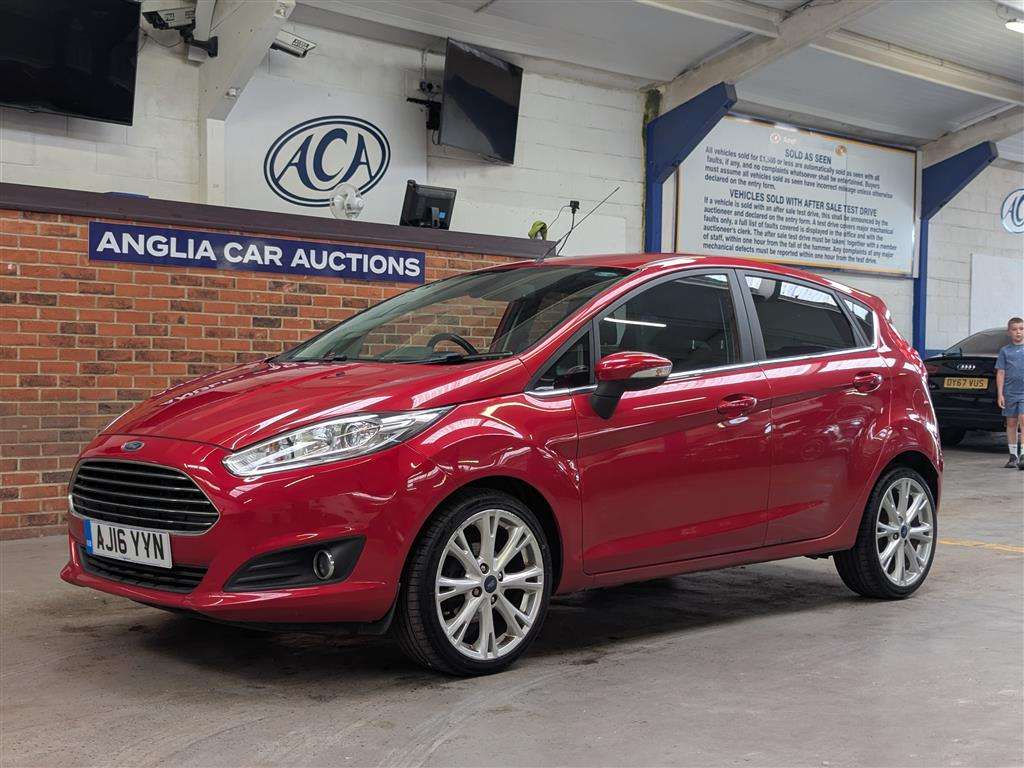 <p>2016 FORD FIESTA TITANIUM TURBO</p>