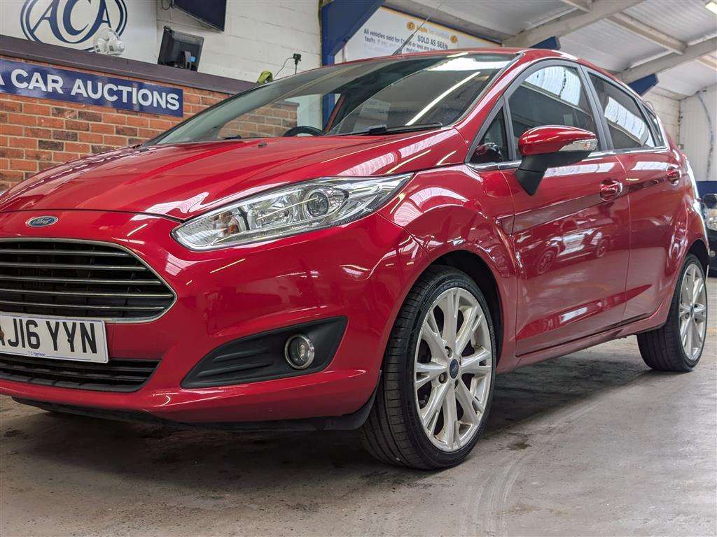 <p>2016 FORD FIESTA TITANIUM TURBO</p>
