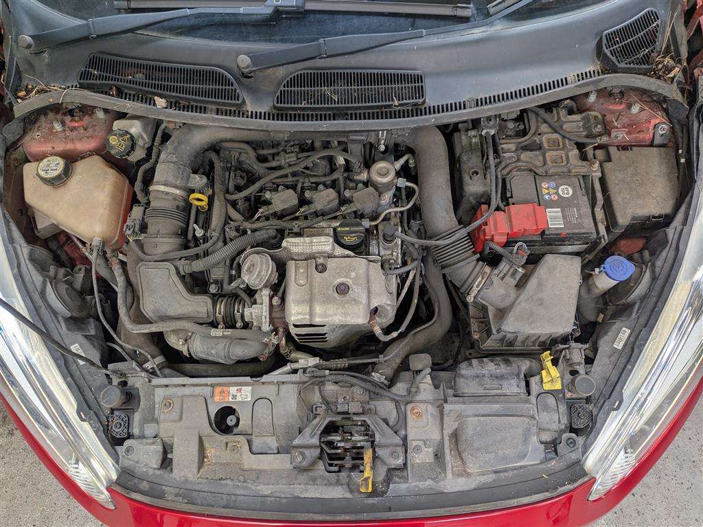 <p>2016 FORD FIESTA TITANIUM TURBO</p>