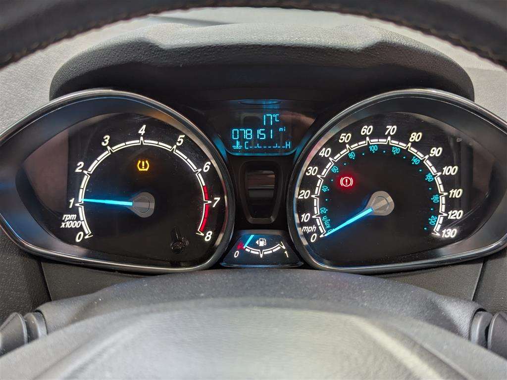 <p>2016 FORD FIESTA TITANIUM TURBO</p>
