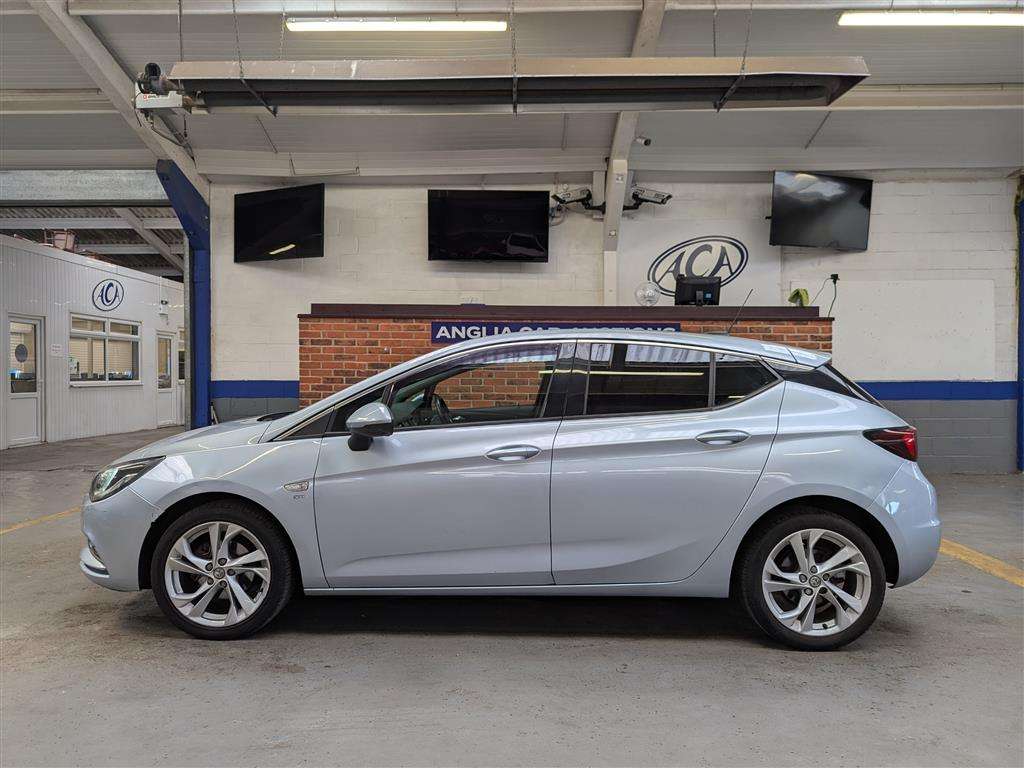 <p>2018 VAUXHALL ASTRA SRI TURBO</p>