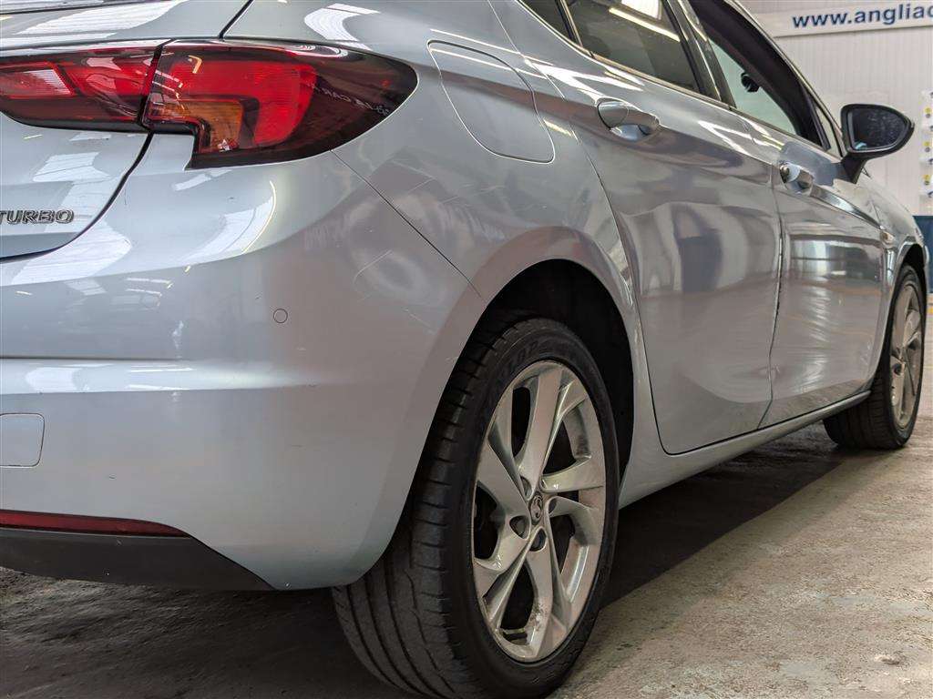 <p>2018 VAUXHALL ASTRA SRI TURBO</p>