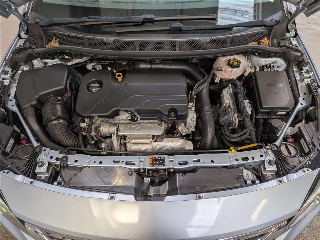 <p>2018 VAUXHALL ASTRA SRI TURBO</p>