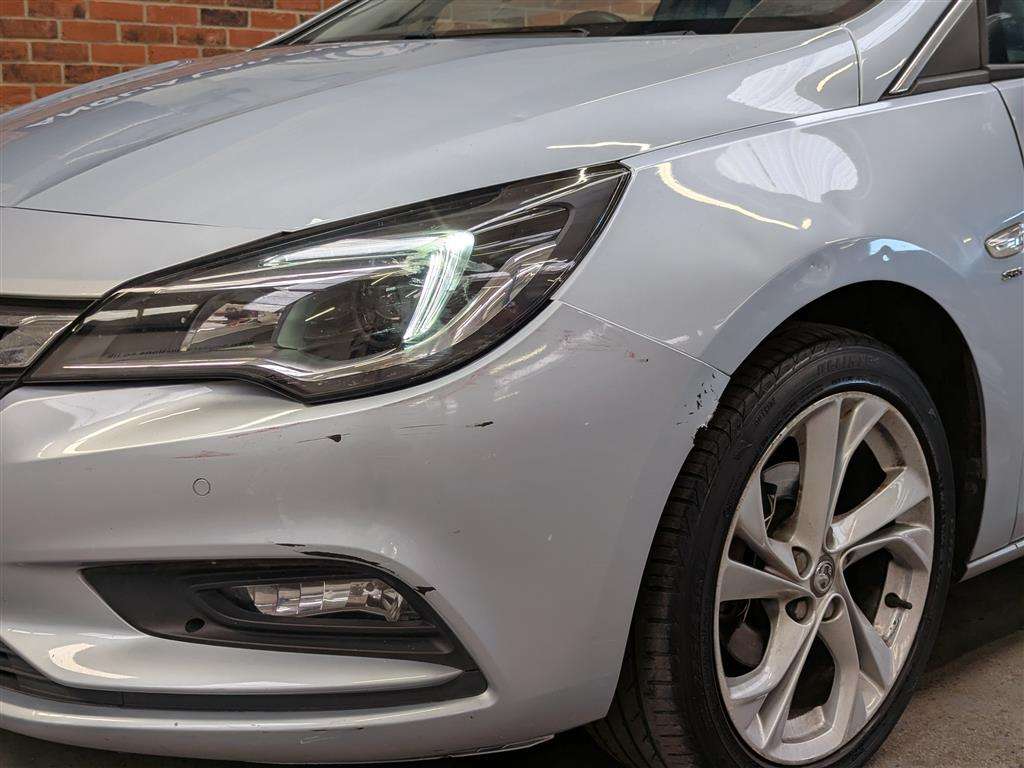 <p>2018 VAUXHALL ASTRA SRI TURBO</p>