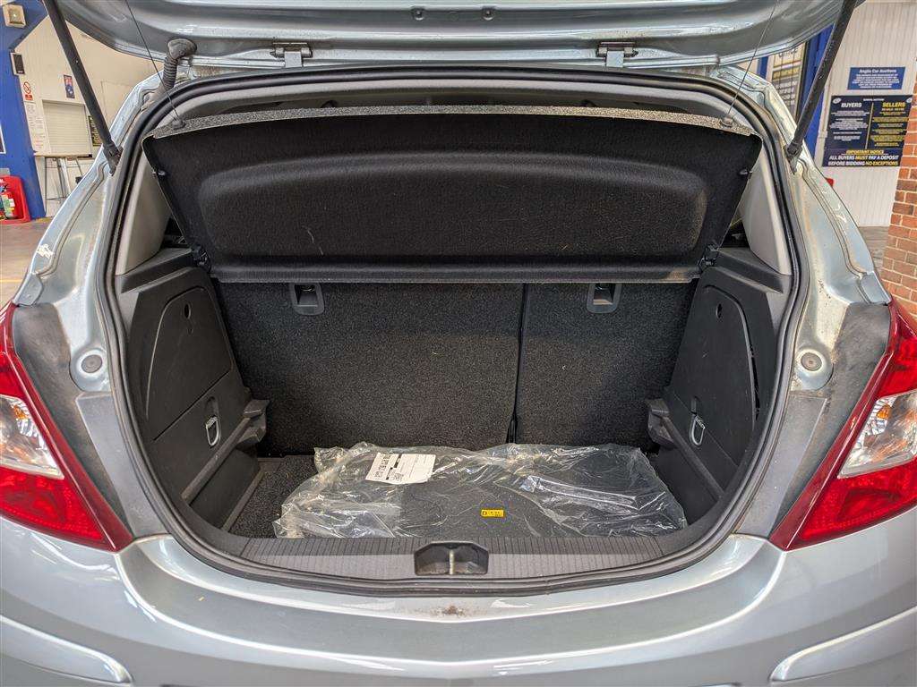 <p>2013 VAUXHALL CORSA SE</p>