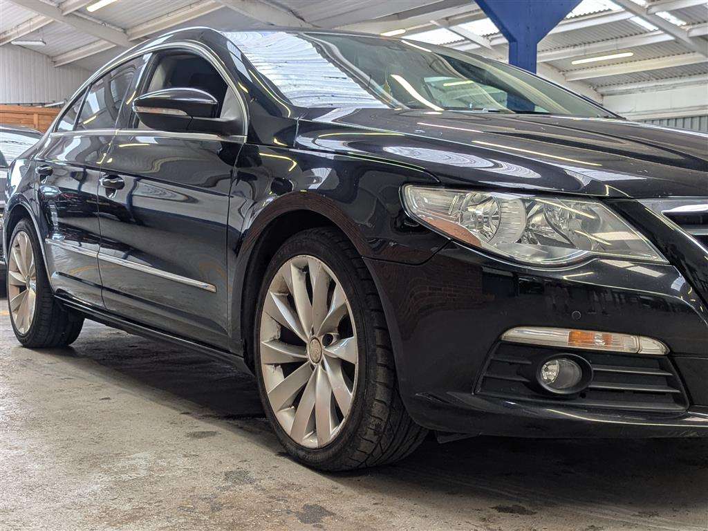 <p>2011 VOLKSWAGEN PASSAT GT CC TDI 140 BLUE</p>