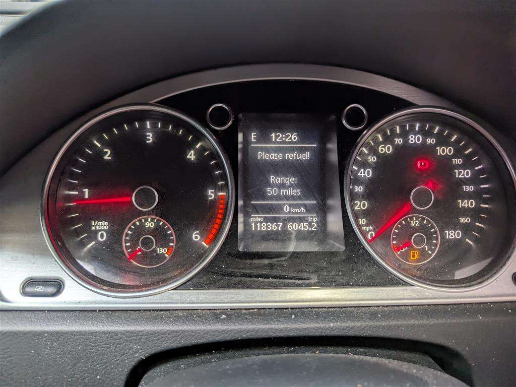 <p>2011 VOLKSWAGEN PASSAT GT CC TDI 140 BLUE</p>