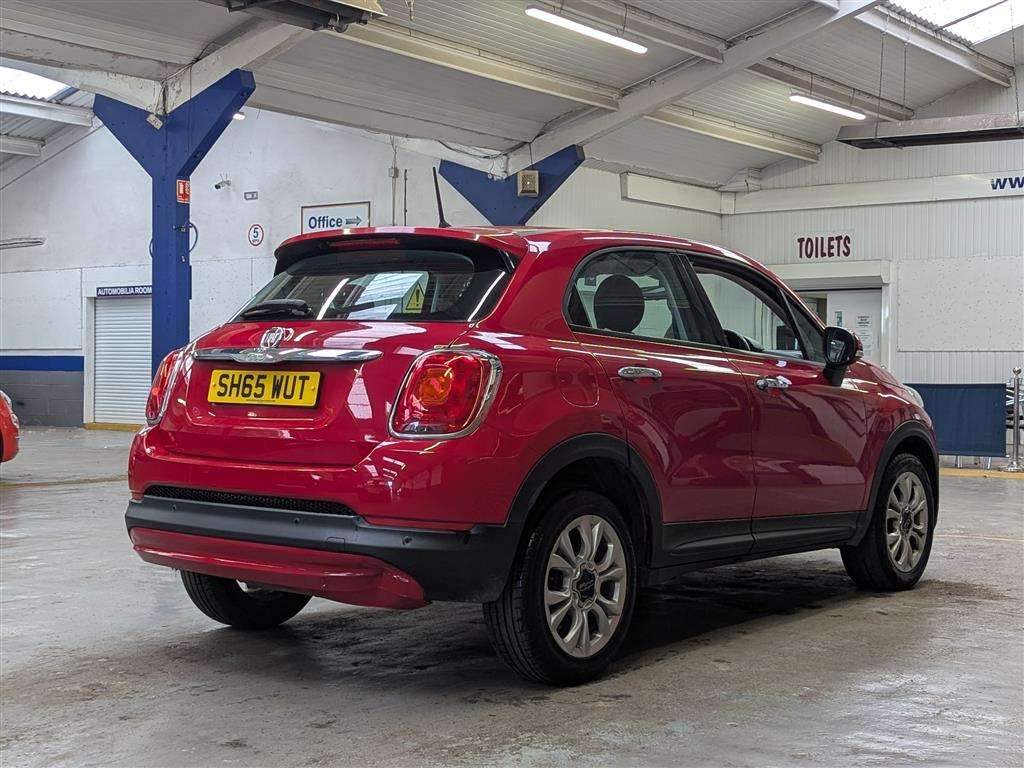 <p>2015 FIAT 500X POP STAR MULTIJET</p>