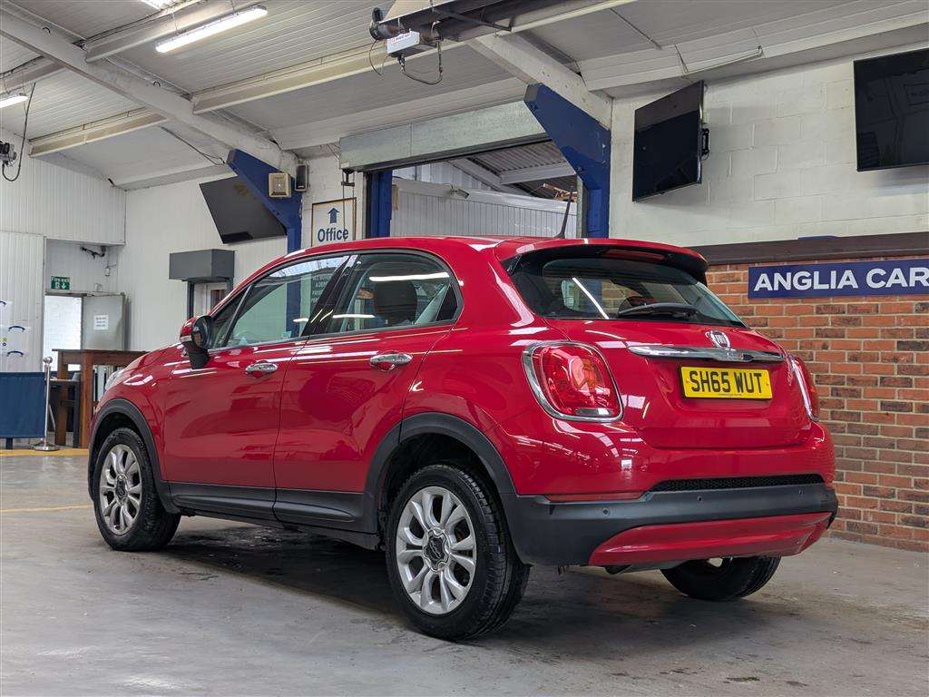 <p>2015 FIAT 500X POP STAR MULTIJET</p>