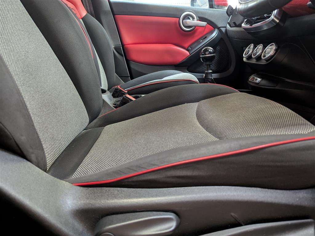 <p>2015 FIAT 500X POP STAR MULTIJET</p>