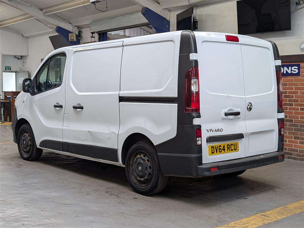 <p>2014 VAUXHALL VIVARO 2700 CDTI</p>