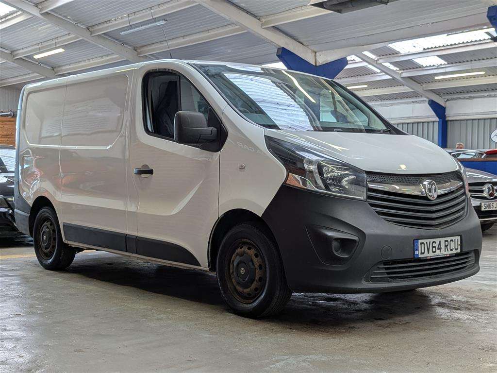 <p>2014 VAUXHALL VIVARO 2700 CDTI</p>