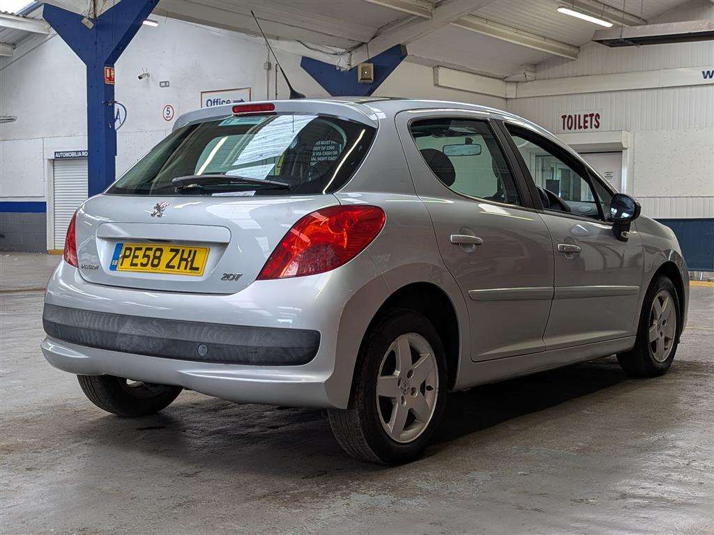 <p>2008 PEUGEOT 207 SPORT CIELO 8V</p>